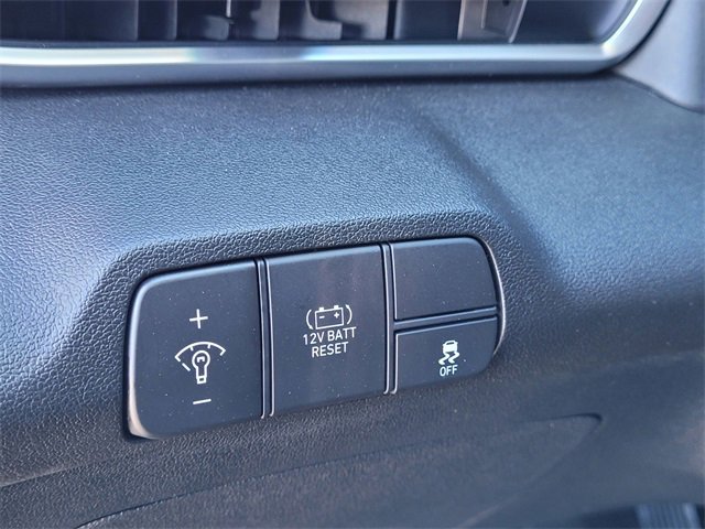 New 2025 Hyundai Elantra Blue w/ Cargo Package image 16