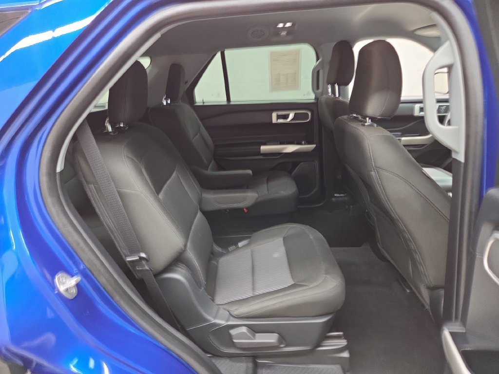 Used 2022 Ford Explorer XLT AWD/4WD image 11