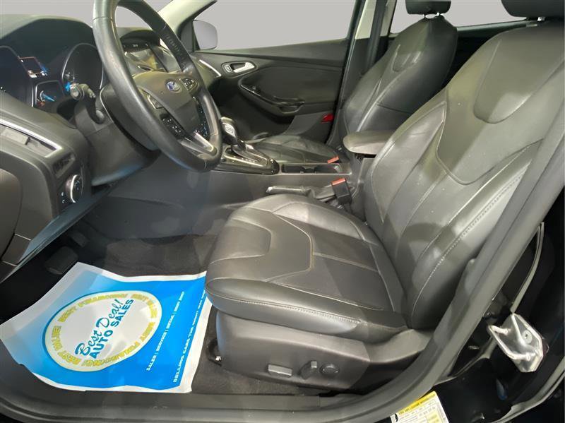 Used 2017 Ford Focus Titanium w/ Titanium Technology Package image 10