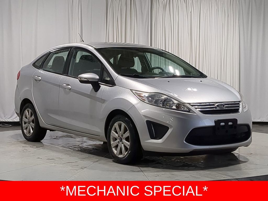 Used 2013 Ford Fiesta SE image 16