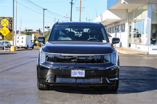 New 2026 Kia EV9 Land w/ Nightfall Edition Package image 3
