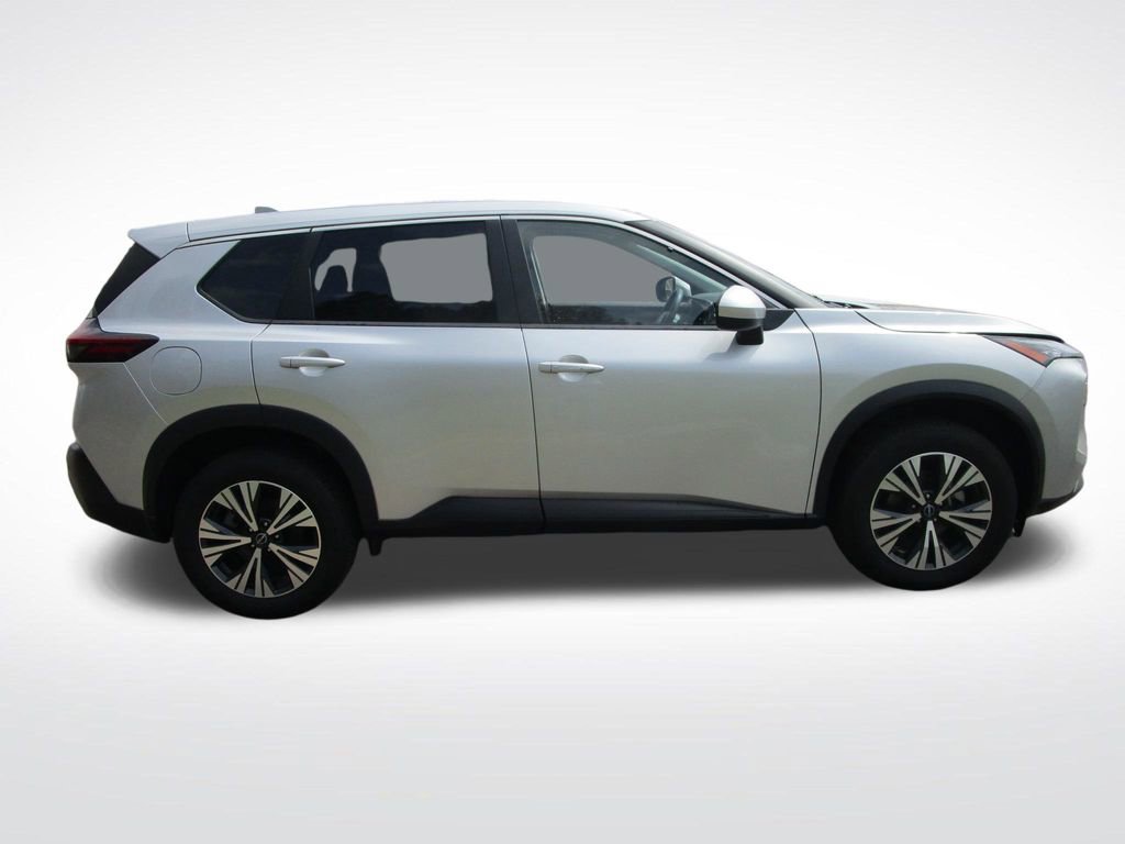 Used 2023 Nissan Rogue SV image 6