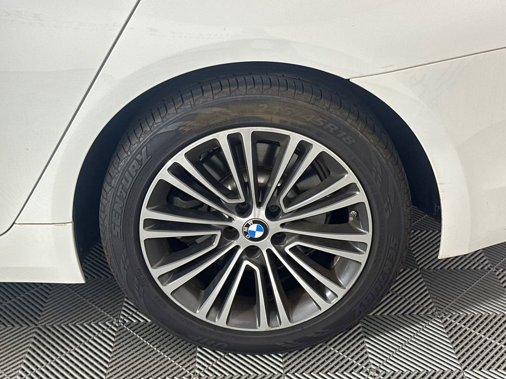 Used 2017 BMW 530i RWD image 10