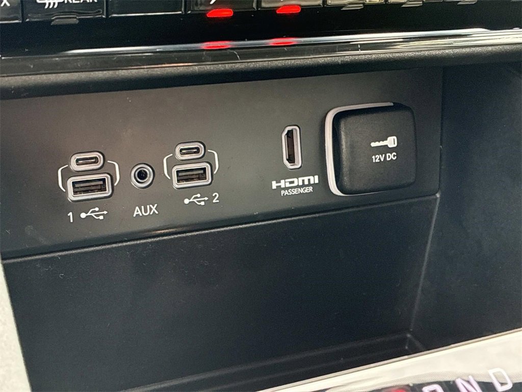 Used 2023 Jeep Grand Cherokee 4WD 4xe image 39