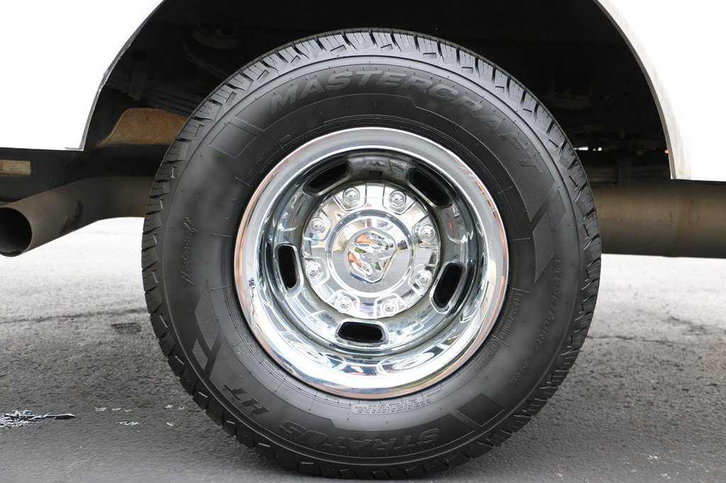 Used 2024 RAM 3500 Tradesman w/ Chrome Appearance Group AWD/4WD image 50