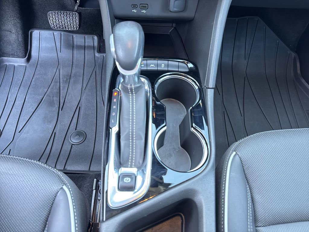 Certified 2024 Buick Encore GX Avenir w/ Avenir Convenience Package image 15