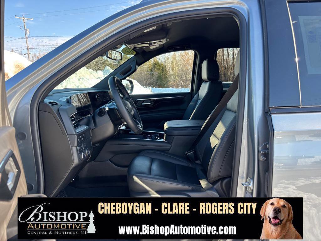 Used 2025 Chevrolet Tahoe Z71 image 9