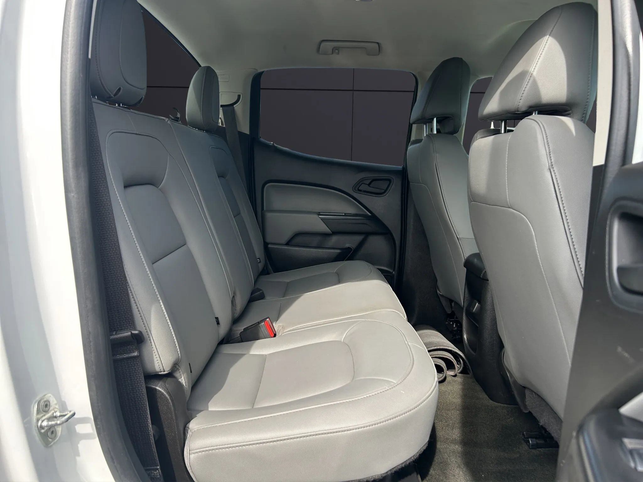 Used 2018 Chevrolet Colorado W/T image 10