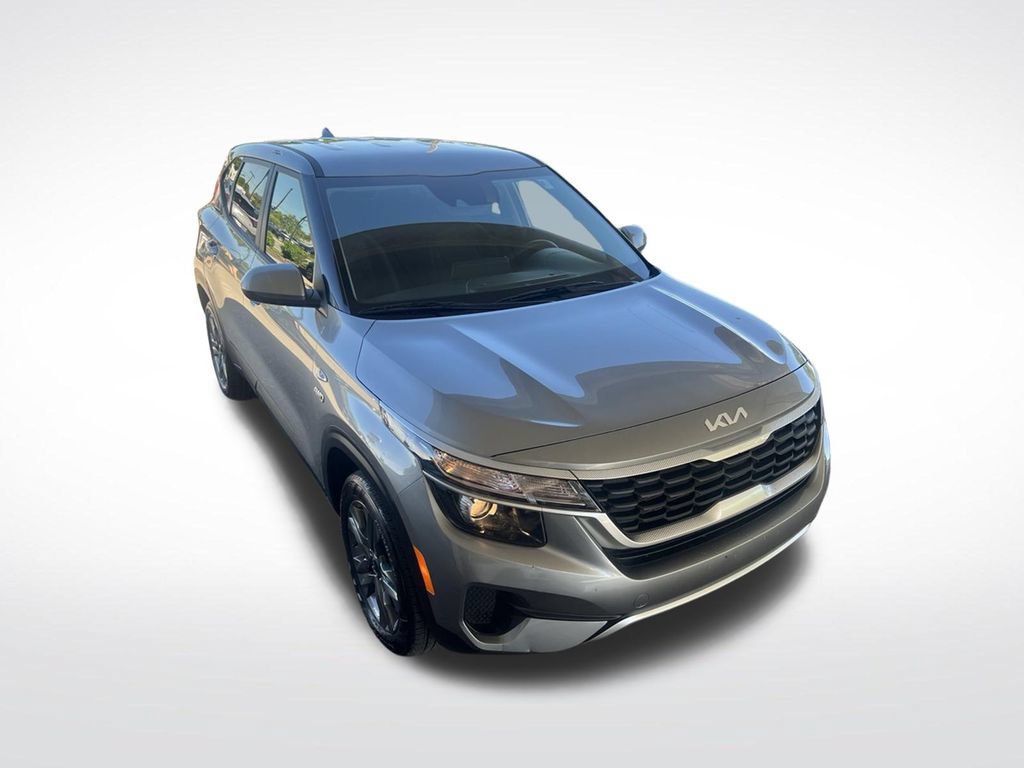 Certified 2023 Kia Seltos LX AWD/4WD image 37