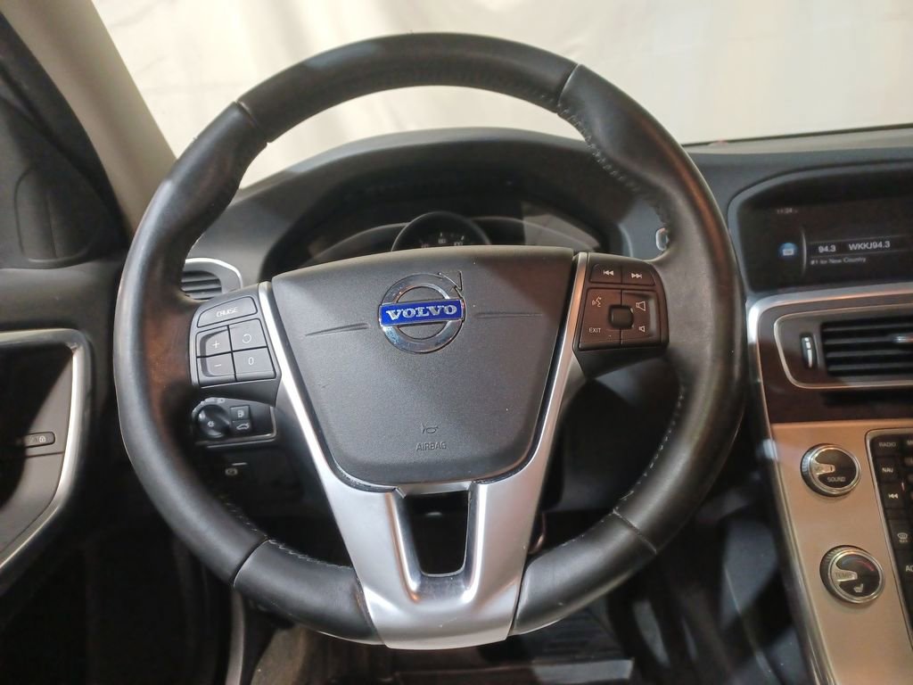 Used 2018 Volvo S60 T5 Dynamic w/ Protection Package image 11