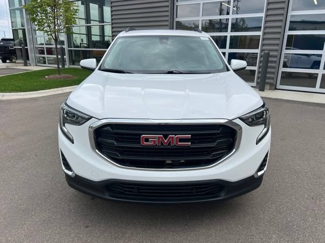 Used 2020 GMC Terrain SLE w/ Driver Convenience Package FWD image 2