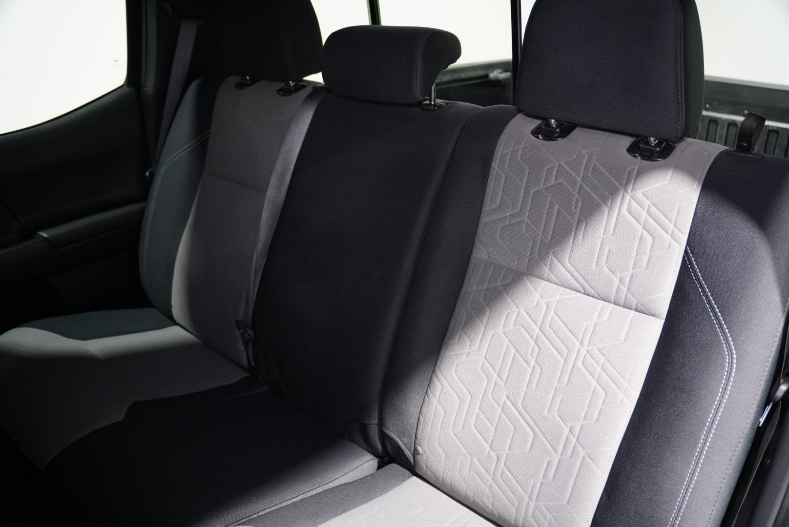 Used 2022 Toyota Tacoma TRD Sport image 17