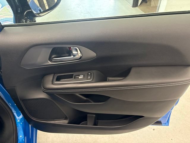 New 2027 Chrysler Pacifica Select AWD/4WD image 23