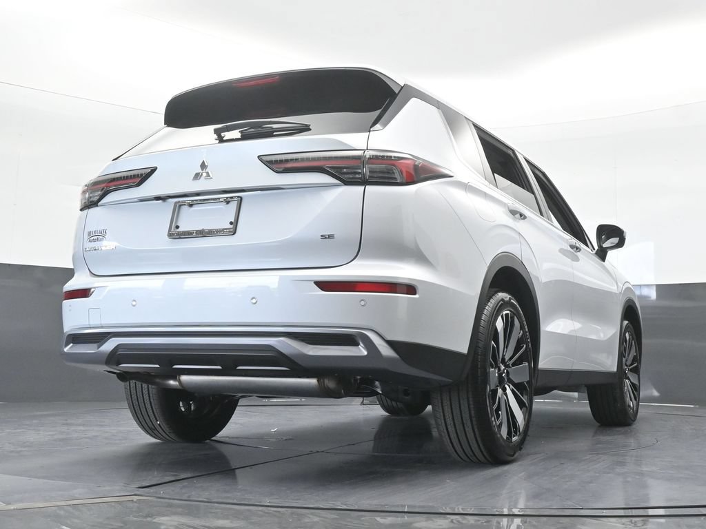 New 2026 Mitsubishi Outlander SE FWD image 65