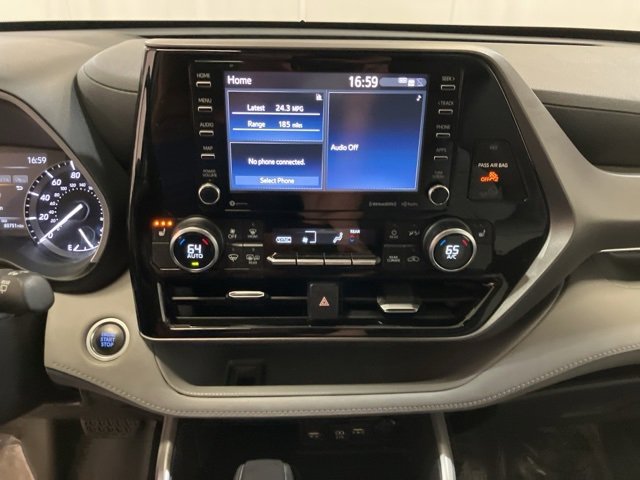 Used 2020 Toyota Highlander XLE image 15