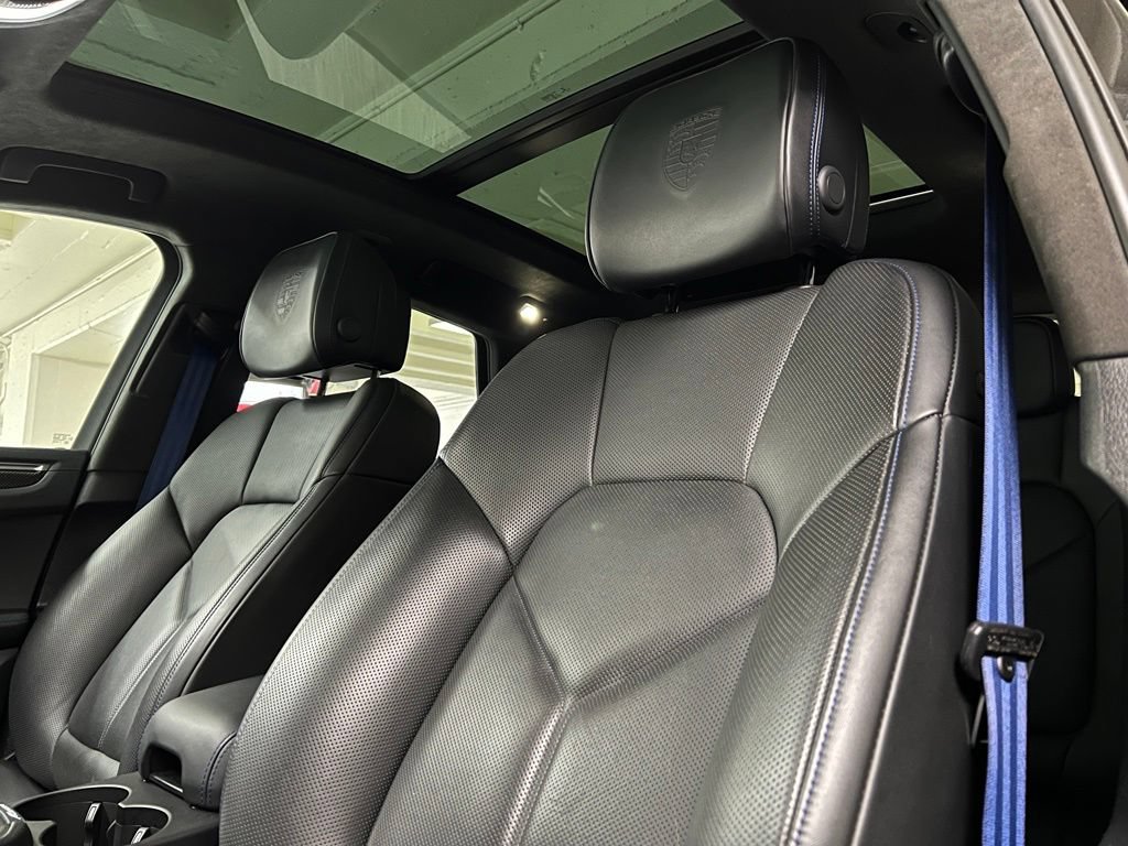 Used 2022 Porsche Macan S AWD/4WD image 16