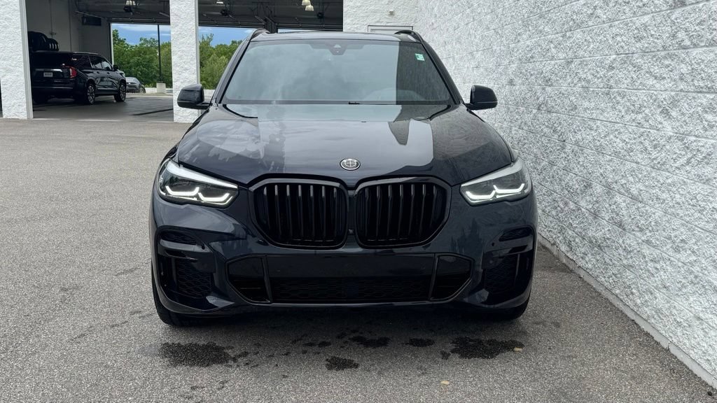 Used 2022 BMW X5 xDrive40i w/ M Sport Package AWD/4WD image 4