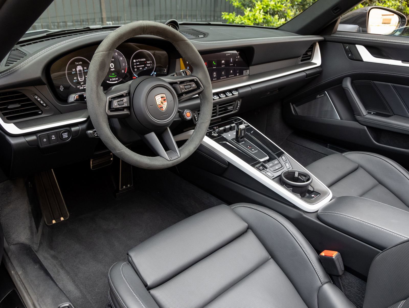 Used 2025 Porsche 911 Carrera GTS image 4