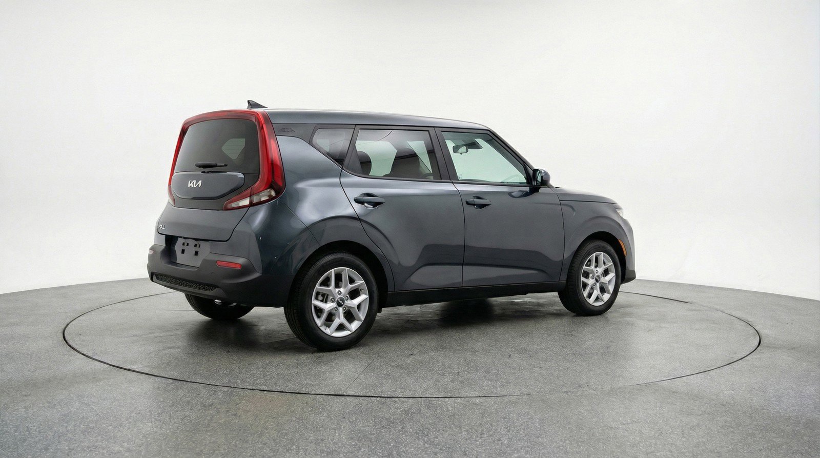 Used 2025 Kia Soul LX w/ LX Technology Package FWD image 9