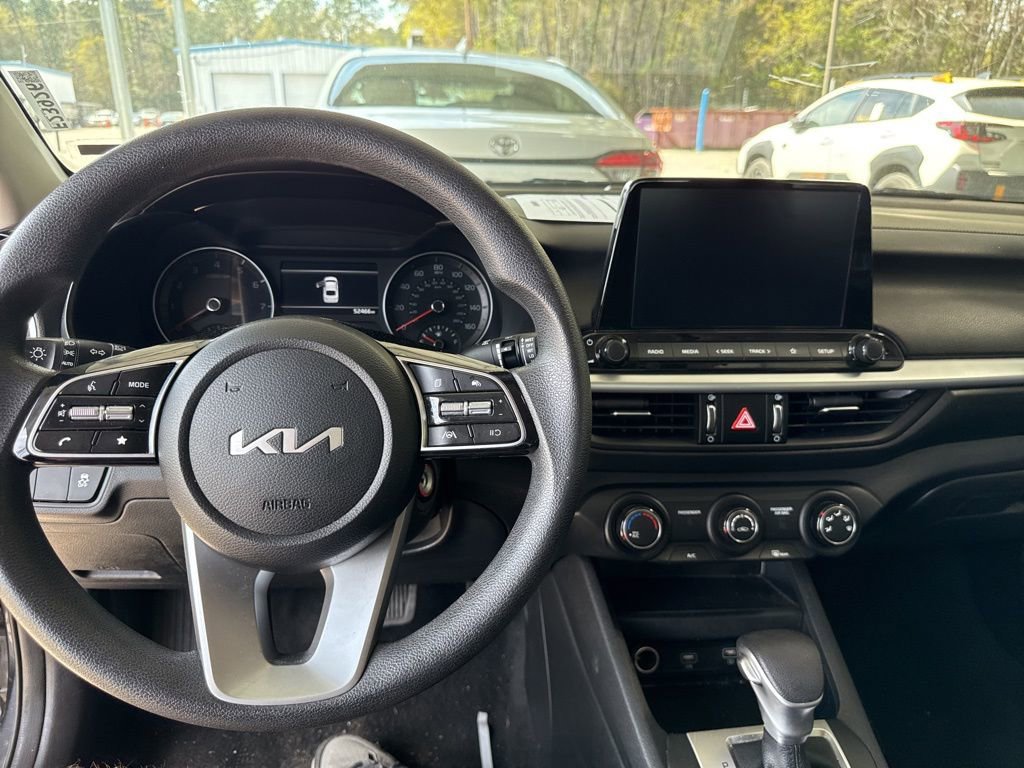Used 2024 Kia Forte LXS image 5