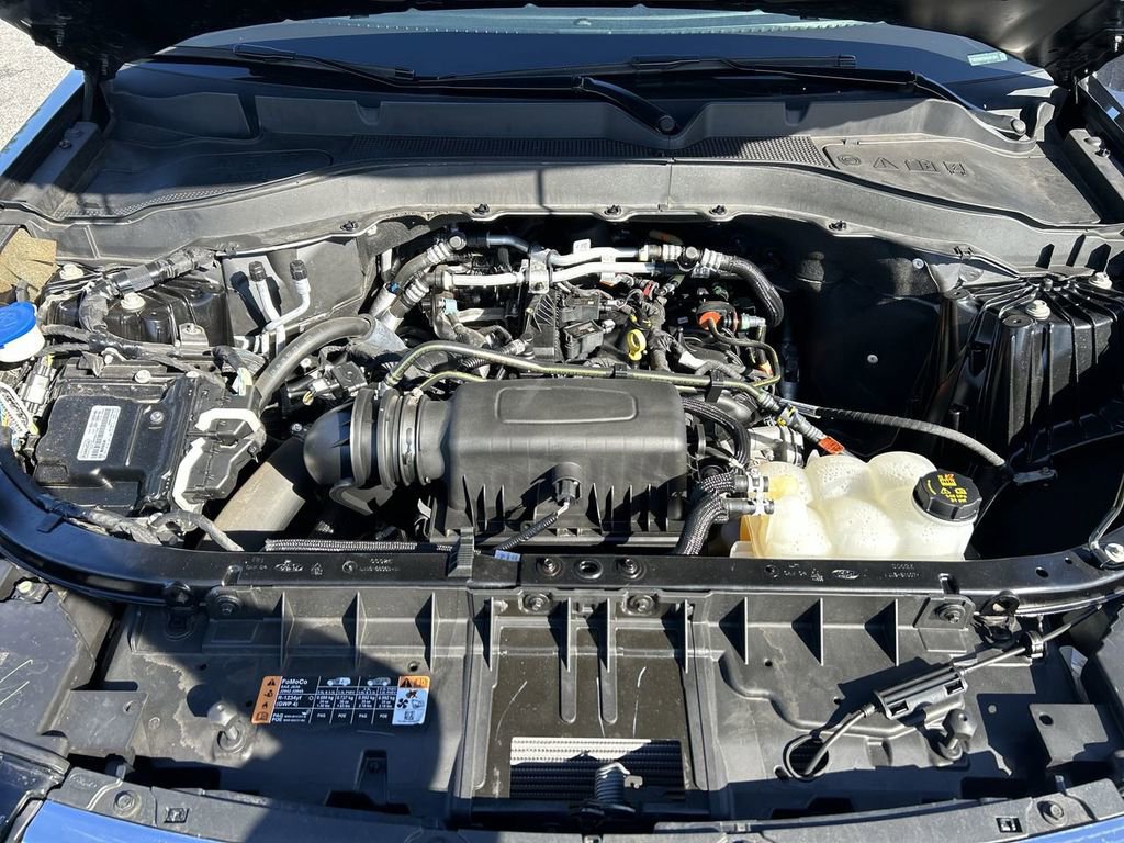 Used 2022 Ford Explorer XLT w/ Equipment Group 202A image 55