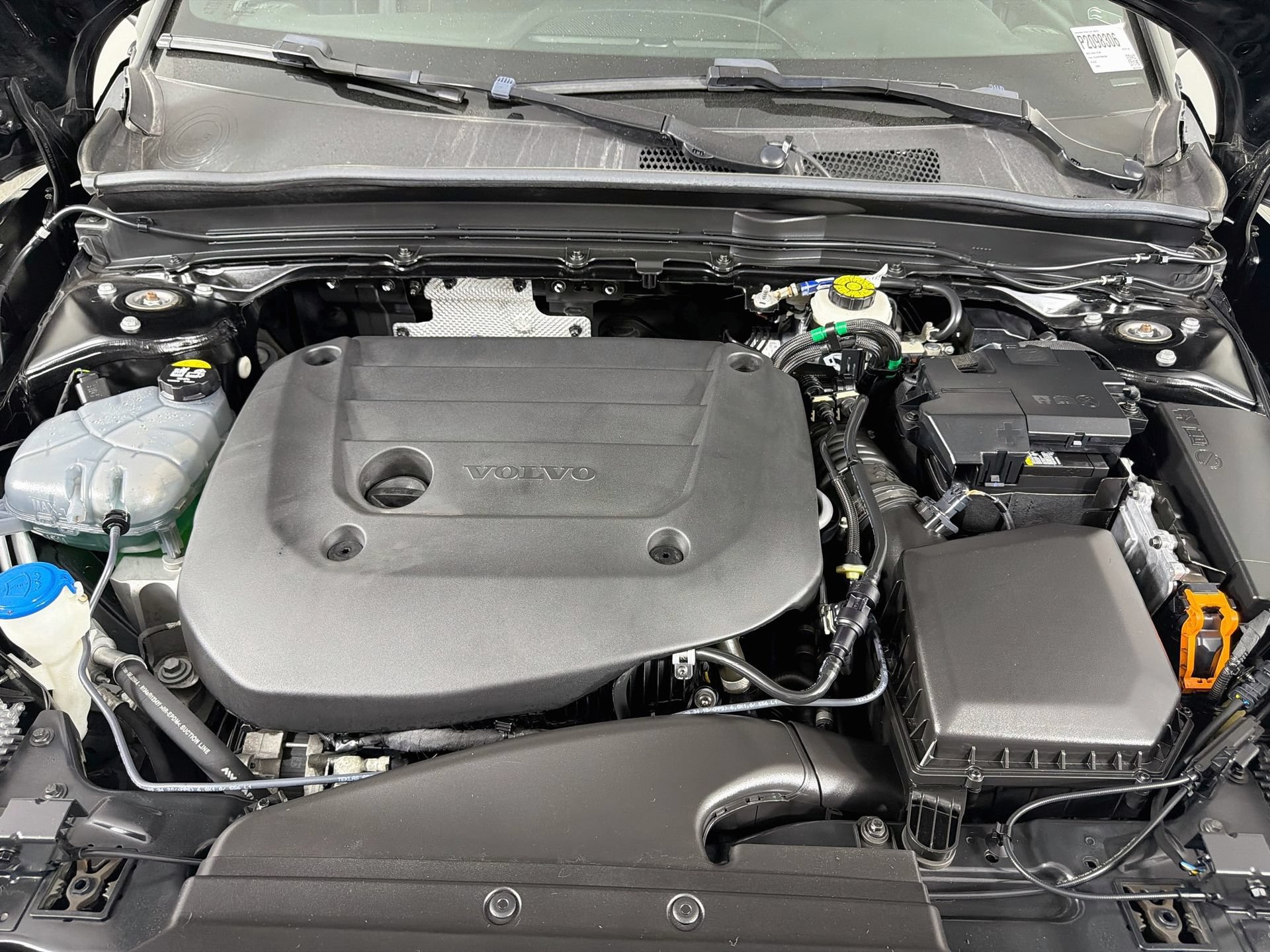 Certified 2023 Volvo XC40 B5 Ultimate w/ Protection Package Premier AWD/4WD image 31