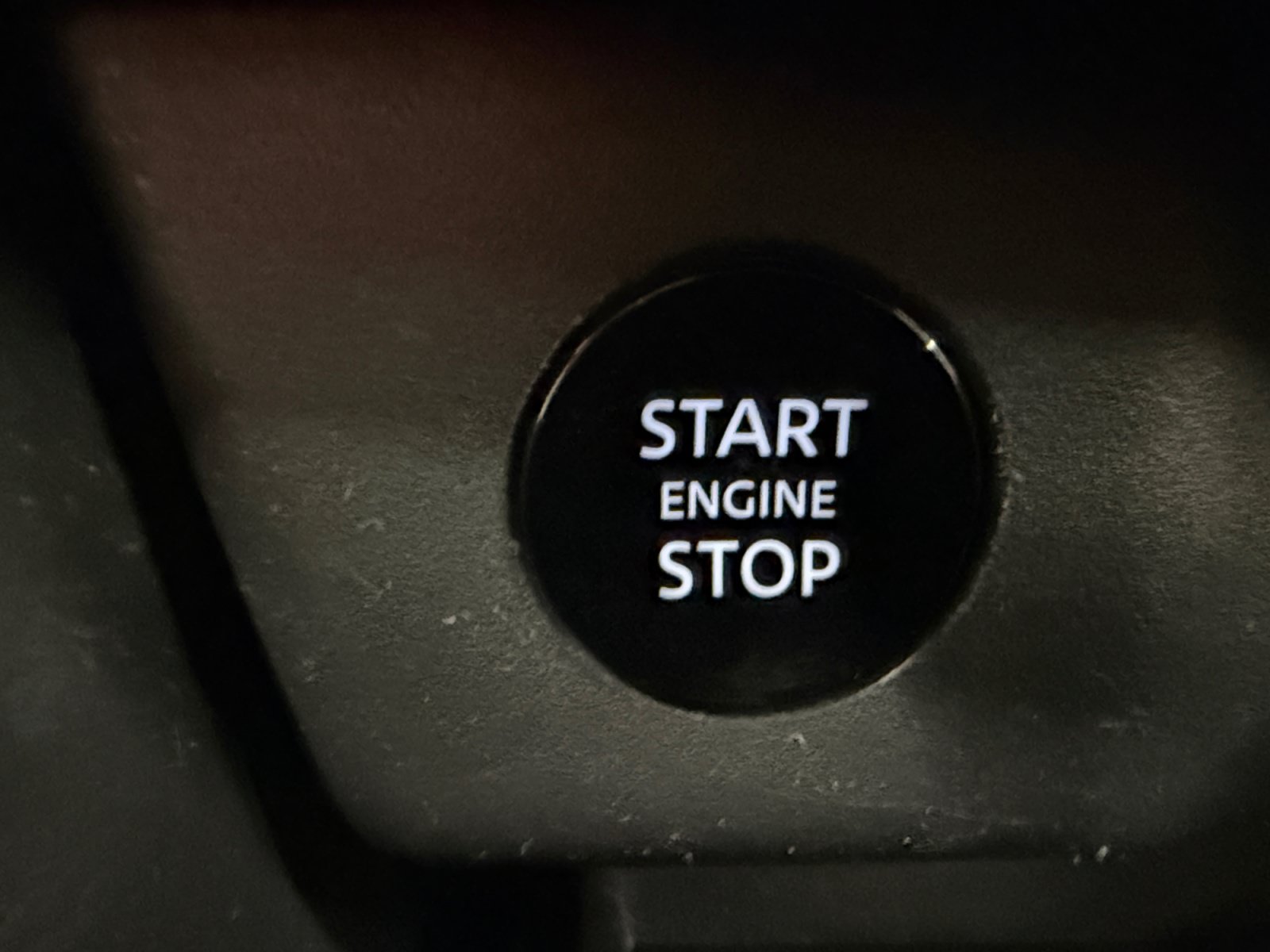 Used 2024 Nissan Rogue S FWD image 31