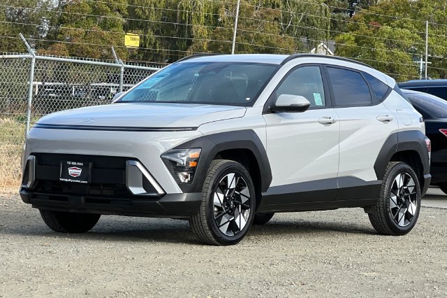 Used 2025 Hyundai Kona SEL AWD/4WD image 10