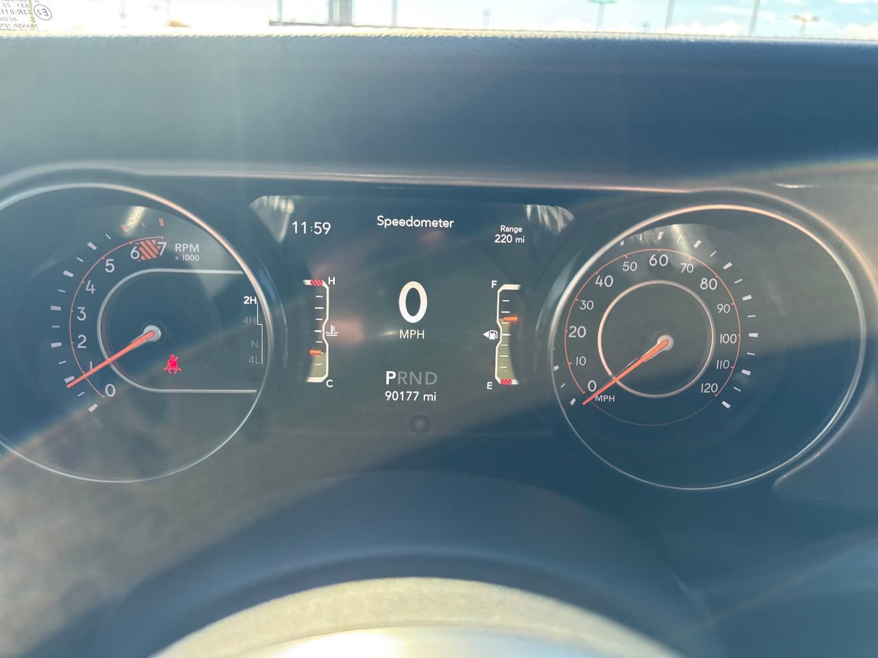 Used 2018 Jeep Wrangler Unlimited Sahara image 16