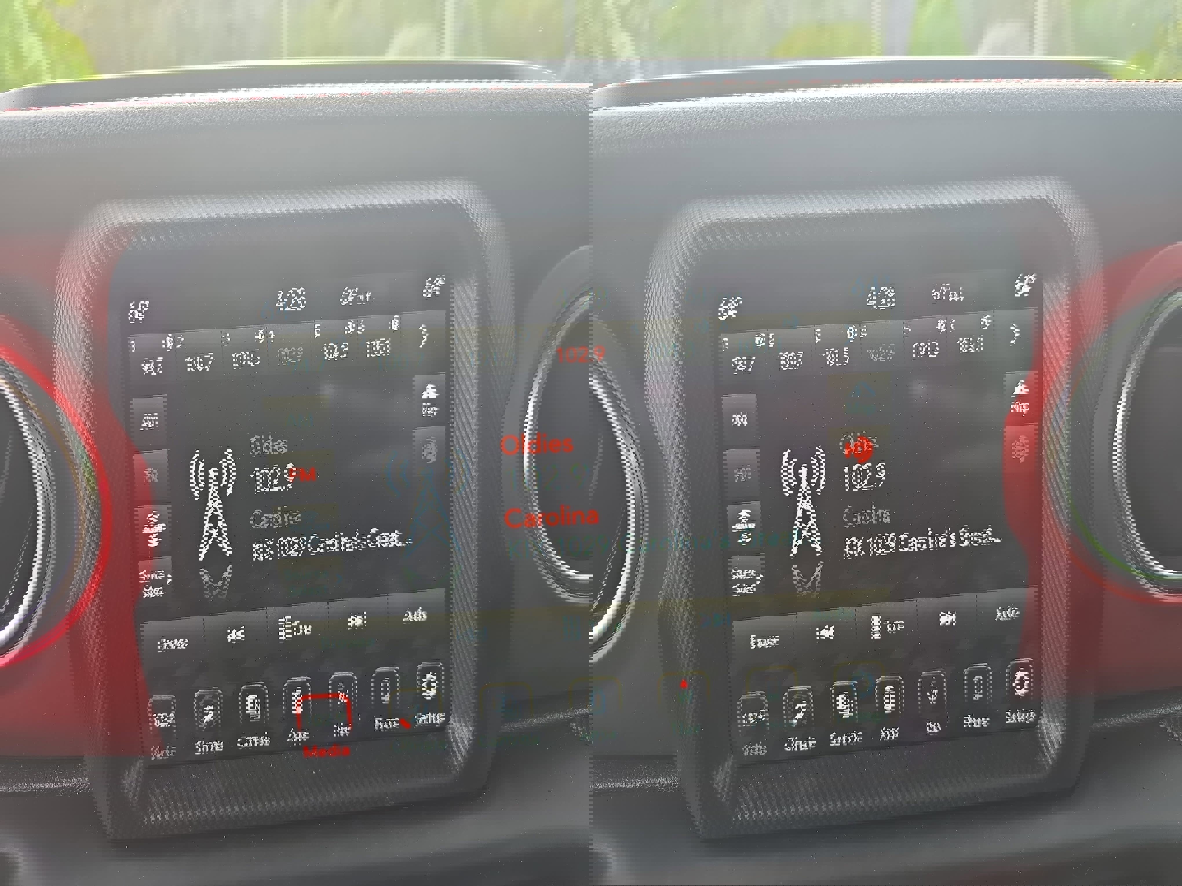 Used 2022 Jeep Gladiator Rubicon w/ Trailer Tow Package image 22