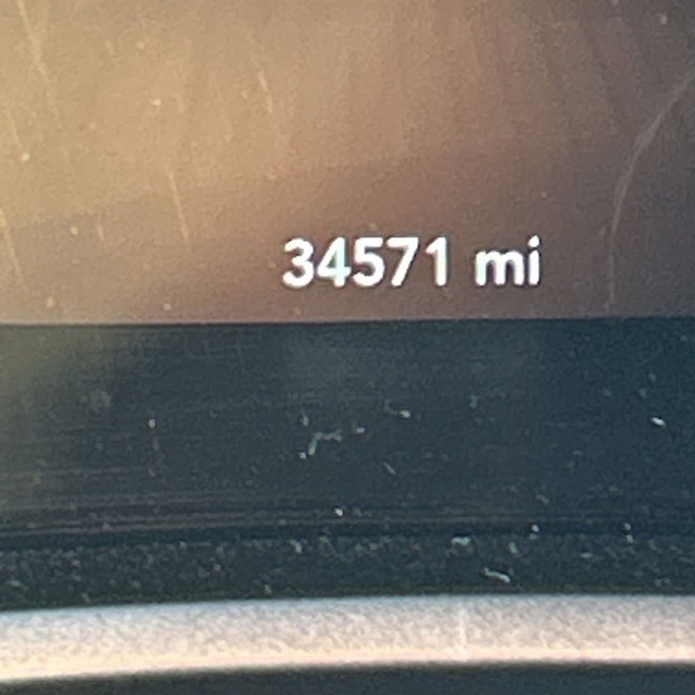 Used 2016 Dodge Challenger SRT Hellcat image 11