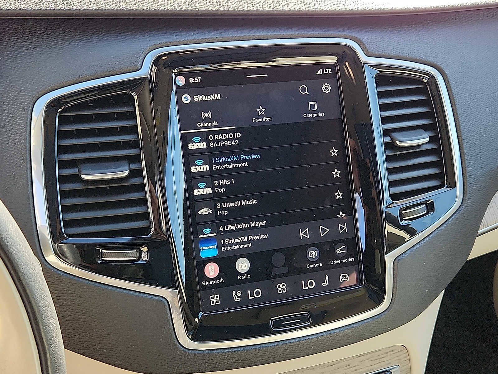 Certified 2023 Volvo XC90 B6 Plus w/ Protection Package Premier image 15