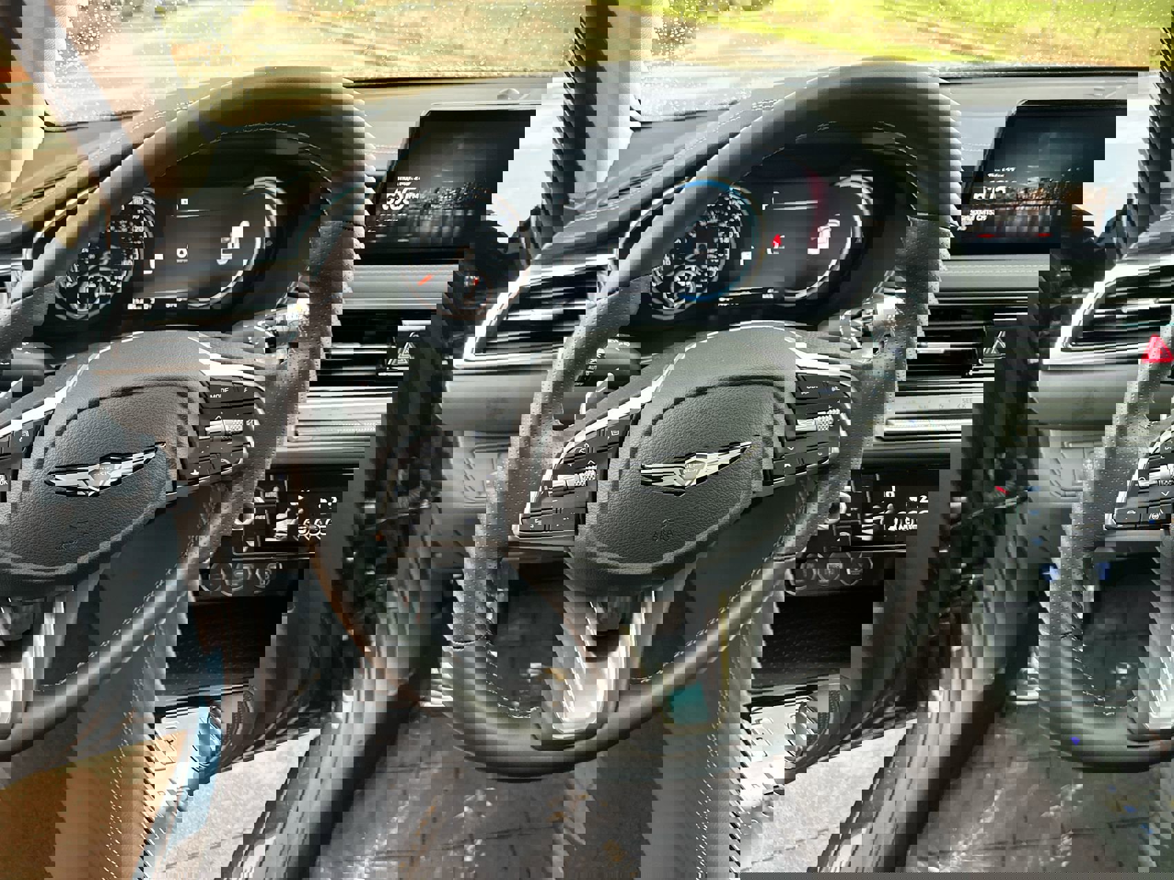 Used 2024 Genesis G70 2.5T image 26