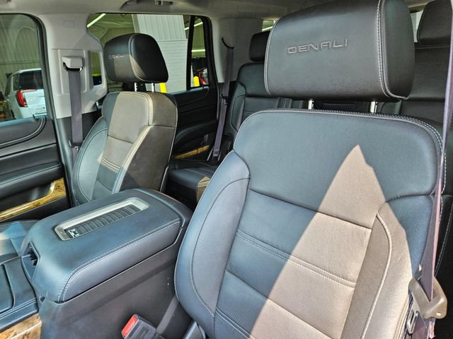 Used 2016 GMC Yukon Denali w/ Open Road Package AWD/4WD image 25