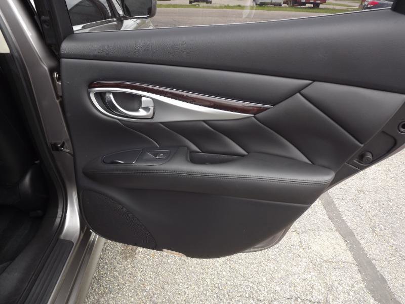 Used 2013 INFINITI M37 w/ Premium Pkg RWD image 27