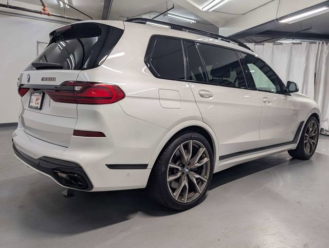 Used 2021 BMW X7 M50i AWD/4WD image 3