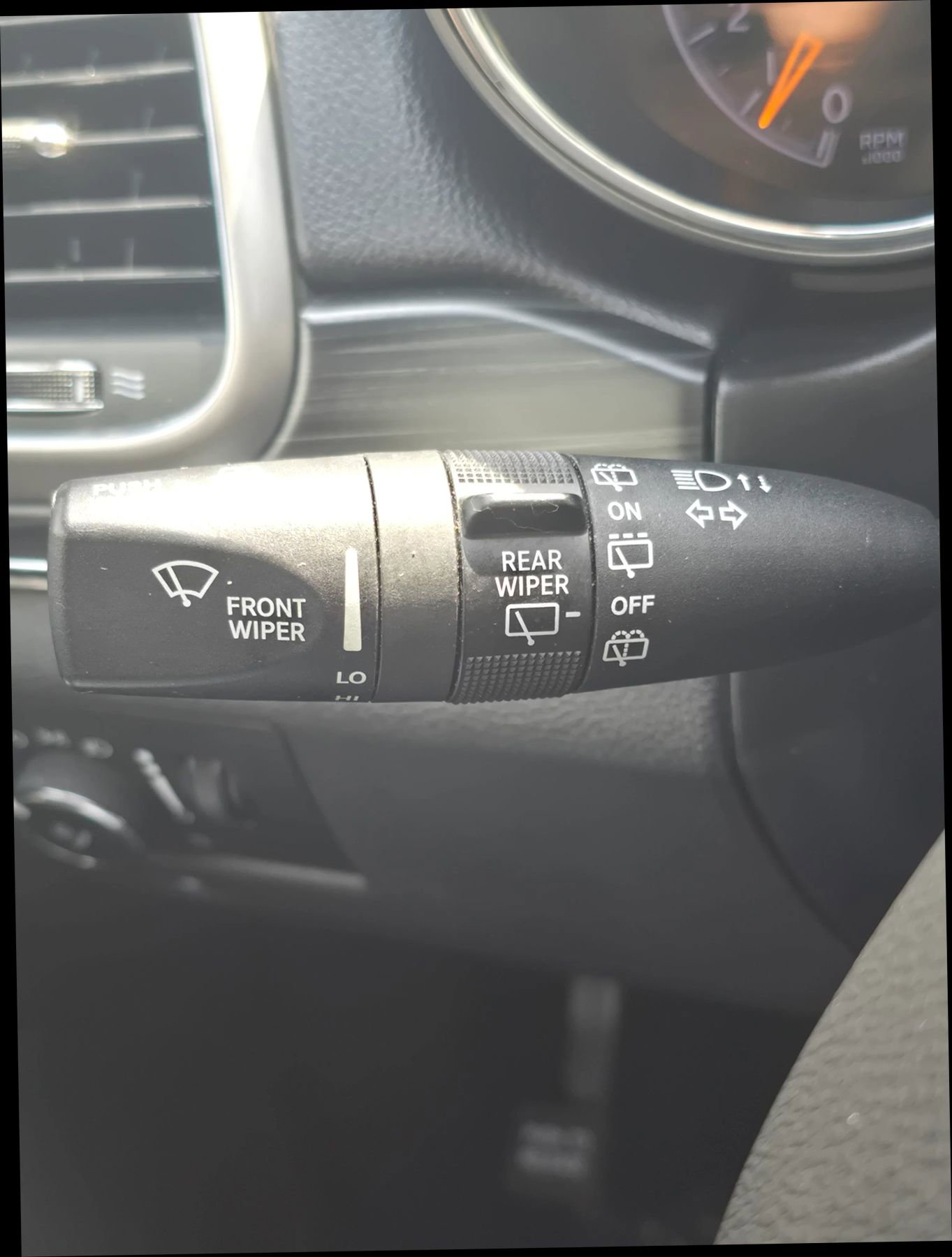 Used 2019 Jeep Grand Cherokee Limited image 23