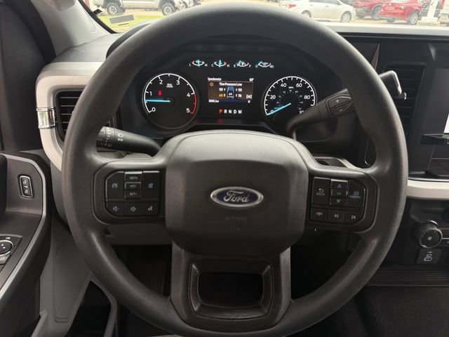 Used 2025 Ford F250 4x4 Crew Cab Super Duty image 14