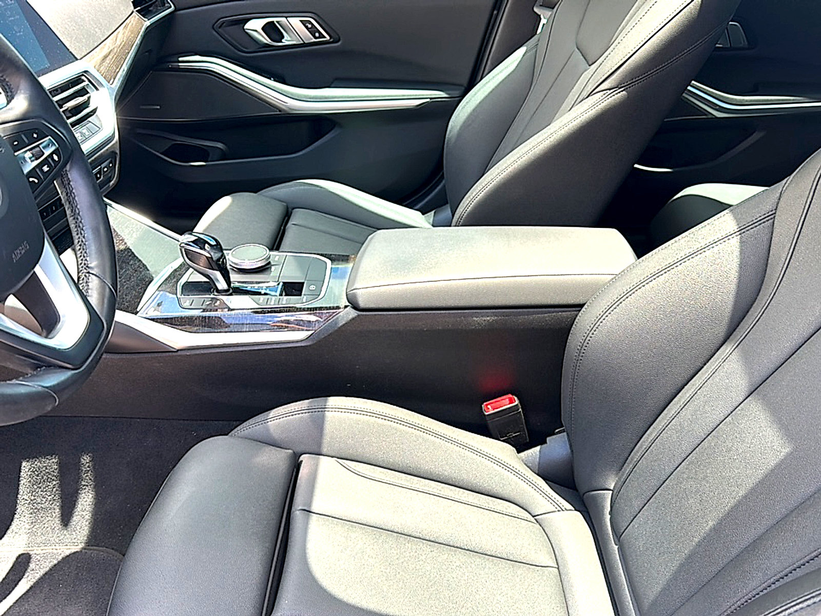 Used 2021 BMW 330i Sedan w/ Convenience Package RWD image 6
