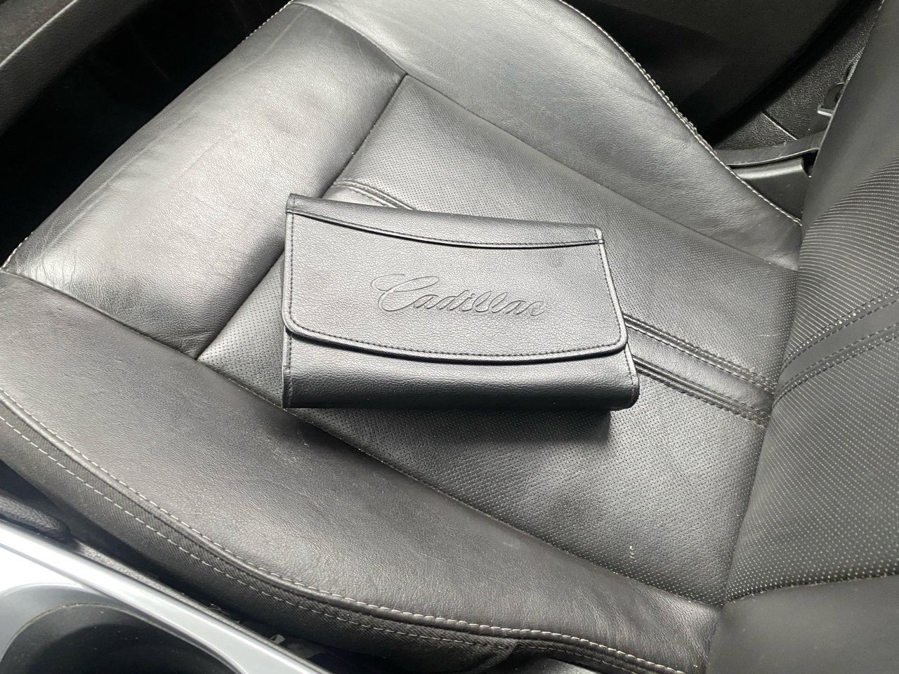 Used 2016 Cadillac SRX Luxury image 24