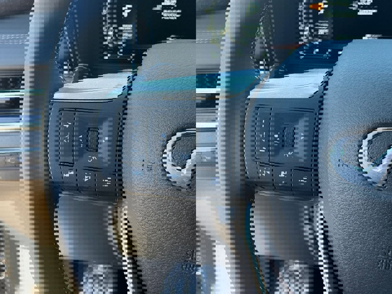 New 2025 INFINITI QX60 Sensory w/ Vision Package image 16