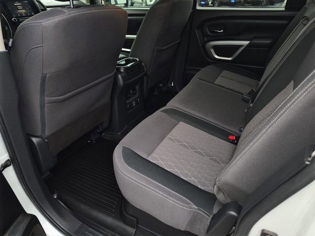 Used 2024 Nissan Titan SV w/ SV Convenience Package image 18