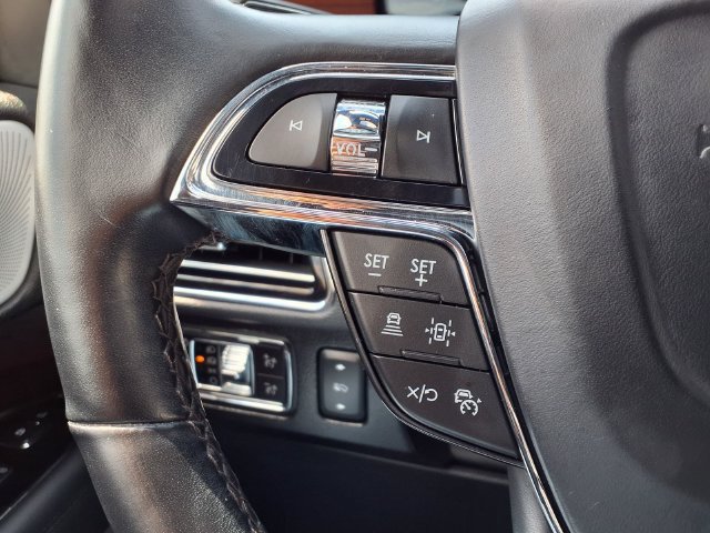 Used 2023 Lincoln Navigator L Reserve AWD/4WD image 16