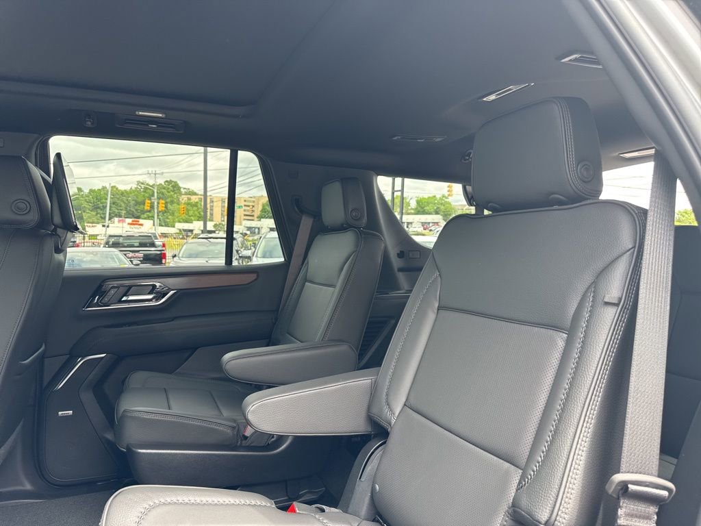 New 2026 GMC Yukon Denali w/ Denali Reserve Package AWD/4WD image 32