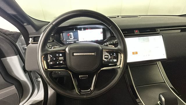 Used 2025 Land Rover Range Rover Velar Dynamic SE AWD/4WD image 15