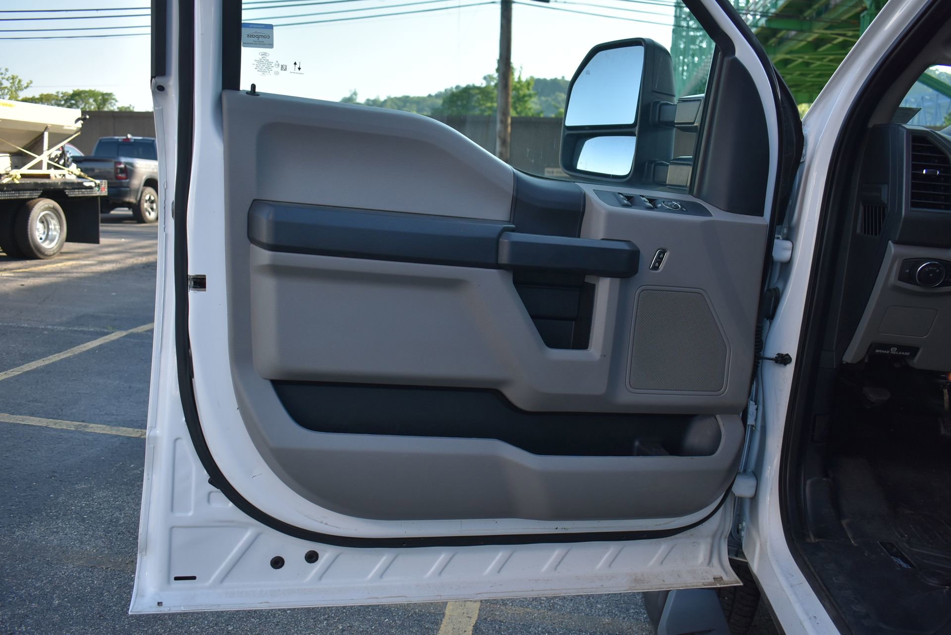 Used 2020 Ford F250 XL w/ Power Equipment Group AWD/4WD image 12