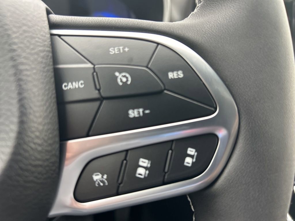 New 2026 Chrysler Pacifica Select image 19