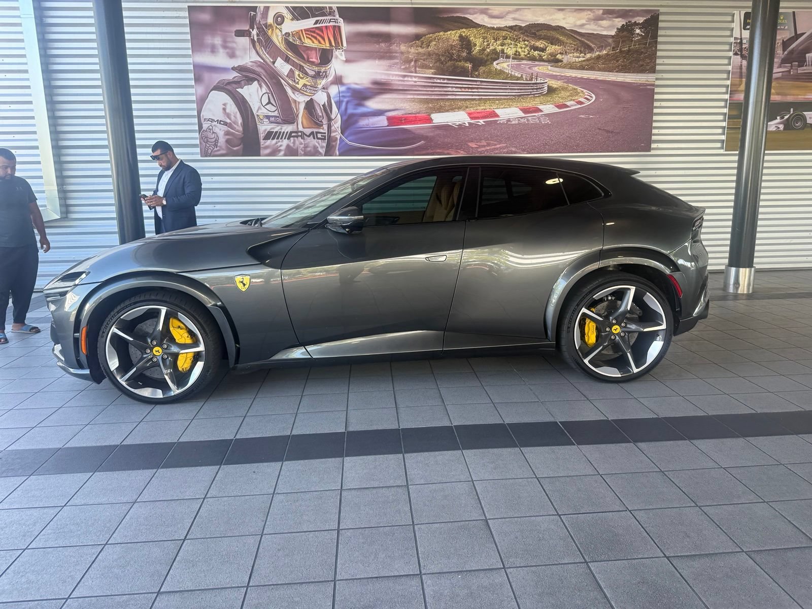 Used 2025 Ferrari Purosangue AWD/4WD image 2
