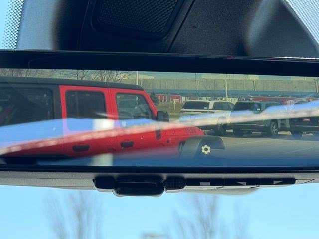 Certified 2024 Jeep Grand Cherokee Limited w/ Luxury Tech Group II image 25