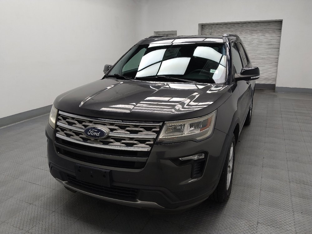 Used 2018 Ford Explorer XLT w/ Equipment Group 202A FWD image 15